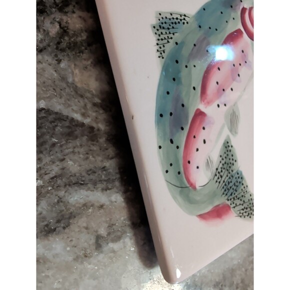 VINTAGE SARAH PETERSON RAINBOW TROUT SERVING TRIVET CARLISLE HARTSTONE SET - Picture 9 of 12